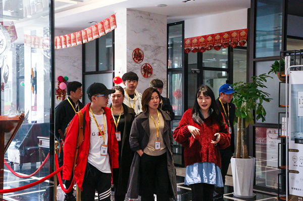 企業(yè)游學(xué)，刷新職場(chǎng)新印象