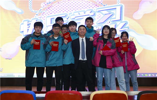 2019秋季新生階段課程結(jié)課答辯分享會(huì)圓滿落幕！