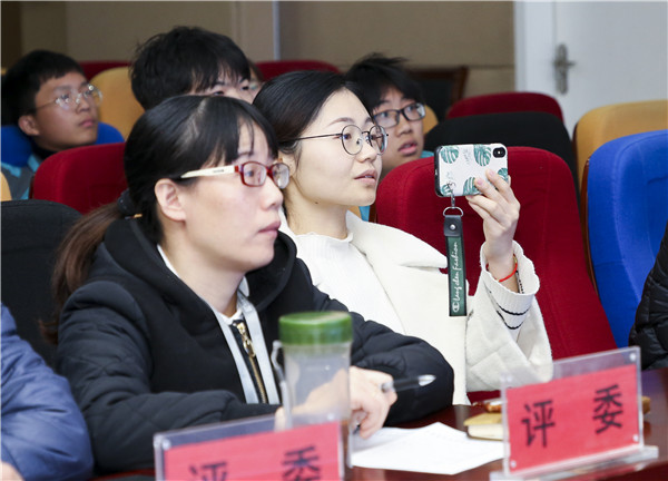 直擊現(xiàn)場(chǎng)——南京新華·屯和直播海報(bào)設(shè)計(jì)大賽復(fù)賽重磅來襲！