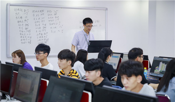 在線(xiàn)參觀線(xiàn)上報(bào)名，搶占春季班熱門(mén)<a href=http://njxh.cn target=_blank class=infotextkey>專(zhuān)業(yè)</a>名額