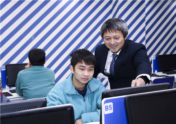 男生學(xué)什么IT<a href=http://njxh.cn target=_blank class=infotextkey>專業(yè)</a>好，自學(xué)or培訓(xùn)？