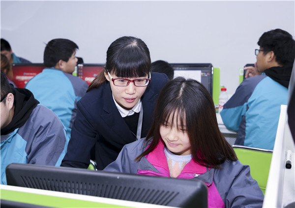 男生學(xué)什么IT<a href=http://njxh.cn target=_blank class=infotextkey>專業(yè)</a>好，自學(xué)or培訓(xùn)？