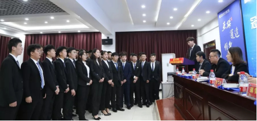 新華互聯(lián)網科技攜手名企，定向委培人才，讓學生好就業(yè)、就好業(yè)！