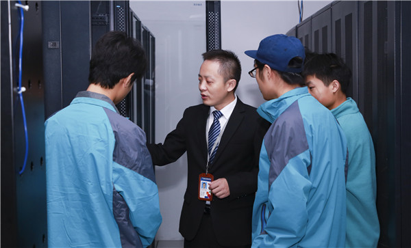 盤點男生最吃香的十大職業(yè)：工作體面，收入高
