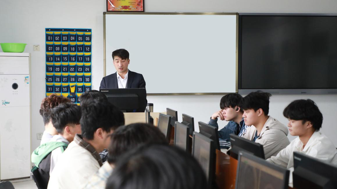 這個動漫火了！揭秘《新華小趣事》創(chuàng)作團隊背后的故事！
