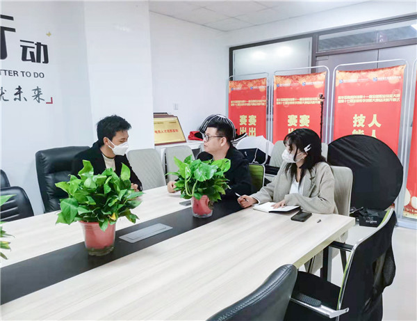 企業(yè)招聘進(jìn)校園，助力學(xué)生高質(zhì)量就業(yè)