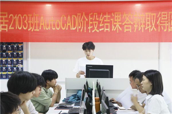 南京新華結課答辯|你們的成長，我們來見證！