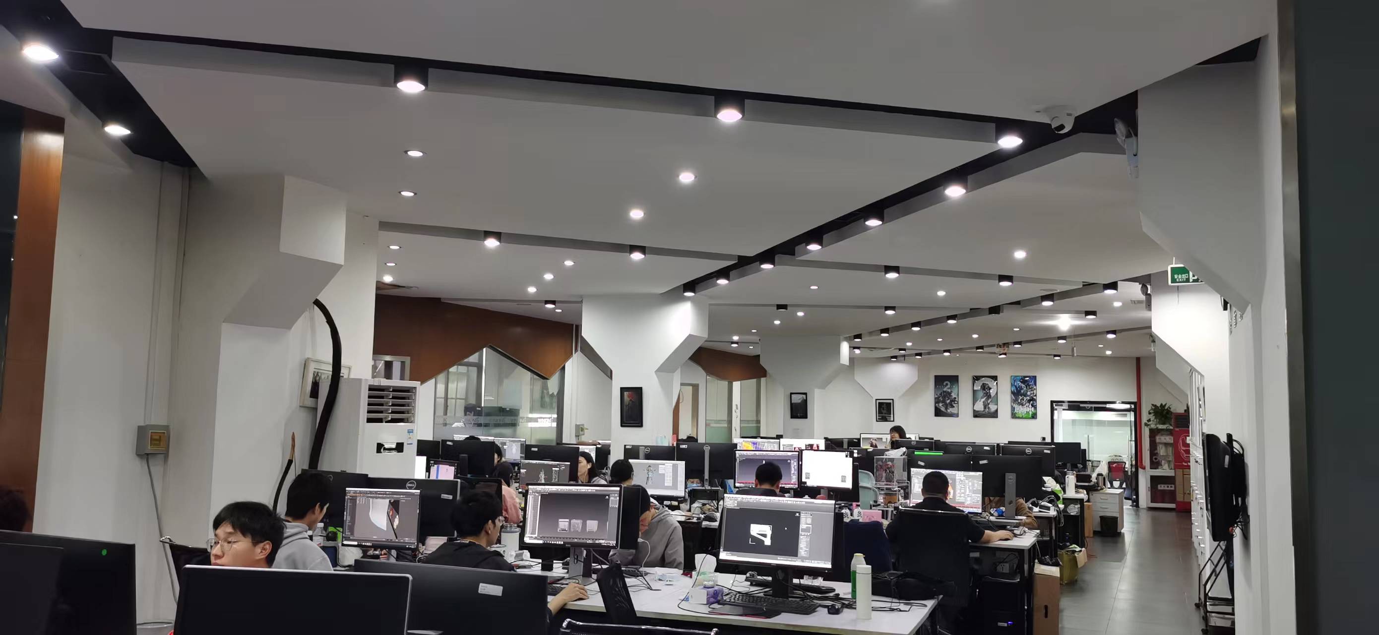 就業(yè)回訪有保障，南京新華在行動