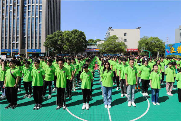 新生力量 向上成長|南京新華2022年秋季新生職業(yè)素質(zhì)拓展訓練正式開營！