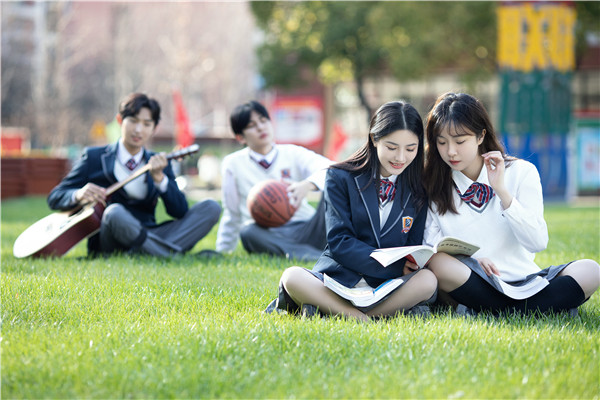 <a href=http://njxh.cn target=_blank class=infotextkey>專業(yè)</a>技術(shù)學(xué)校怎么選？