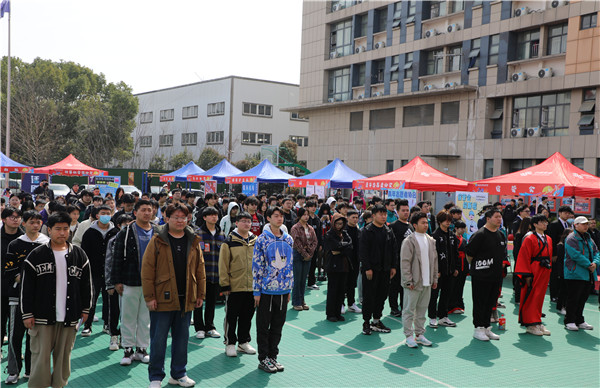 追光有“你”，歡迎“新”上人 南京新華電腦專修學(xué)校2024年春季社團(tuán)招新大會(huì)順利收官