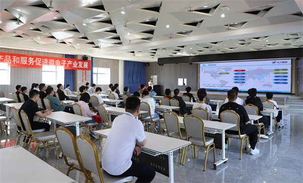 初中畢業(yè)男生學什么計算機相關專業(yè)有前途？